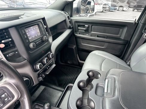 Used 2021 RAM 2500 Tradesman w/ Chrome Appearance Group image 25