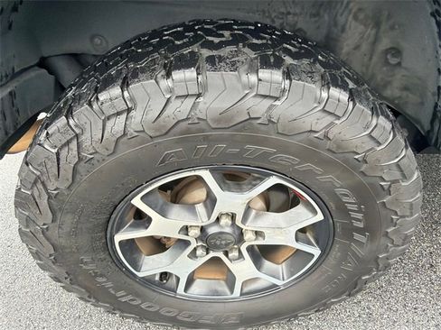 Used 2021 Jeep Wrangler Unlimited Rubicon image 17