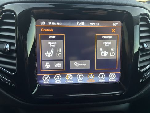 Used 2020 Jeep Compass Limited FWD image 12