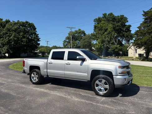 Used 2018 Chevrolet Silverado 1500 LT w/ All Star Edition AWD/4WD image 25