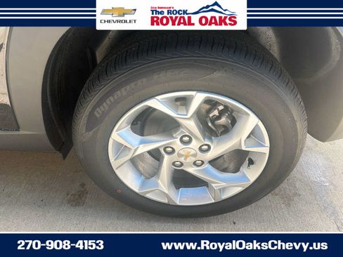 Used 2026 Chevrolet Trax LS w/ LS Convenience Package FWD image 11
