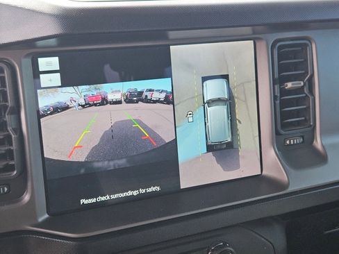 Used 2022 Ford Bronco Outer Banks image 19