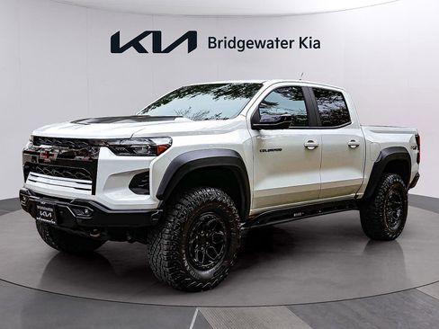 Used 2024 Chevrolet Colorado ZR2 w/ ZR2 Bison Edition image 3