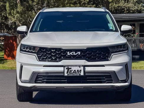 Used 2022 Kia Sorento S FWD image 10