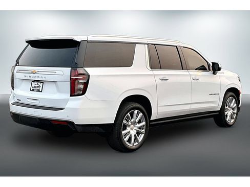 Used 2023 Chevrolet Suburban High Country w/ Max Trailering Package AWD/4WD image 6
