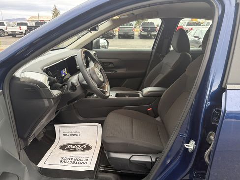 Used 2025 Nissan Kicks S AWD/4WD image 10