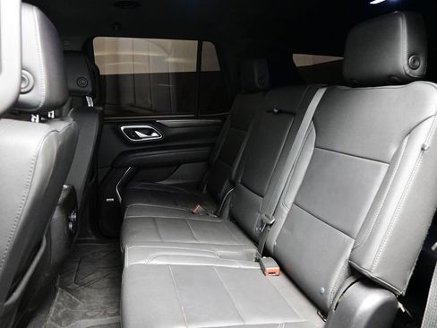 Used 2024 Chevrolet Tahoe LT RWD image 13