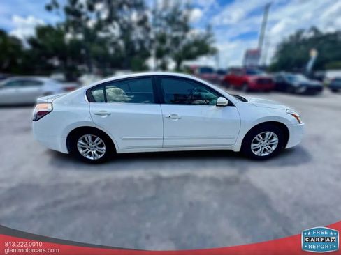 Used 2010 Nissan Altima 2.5 SL w/ Technology Pkg image 4