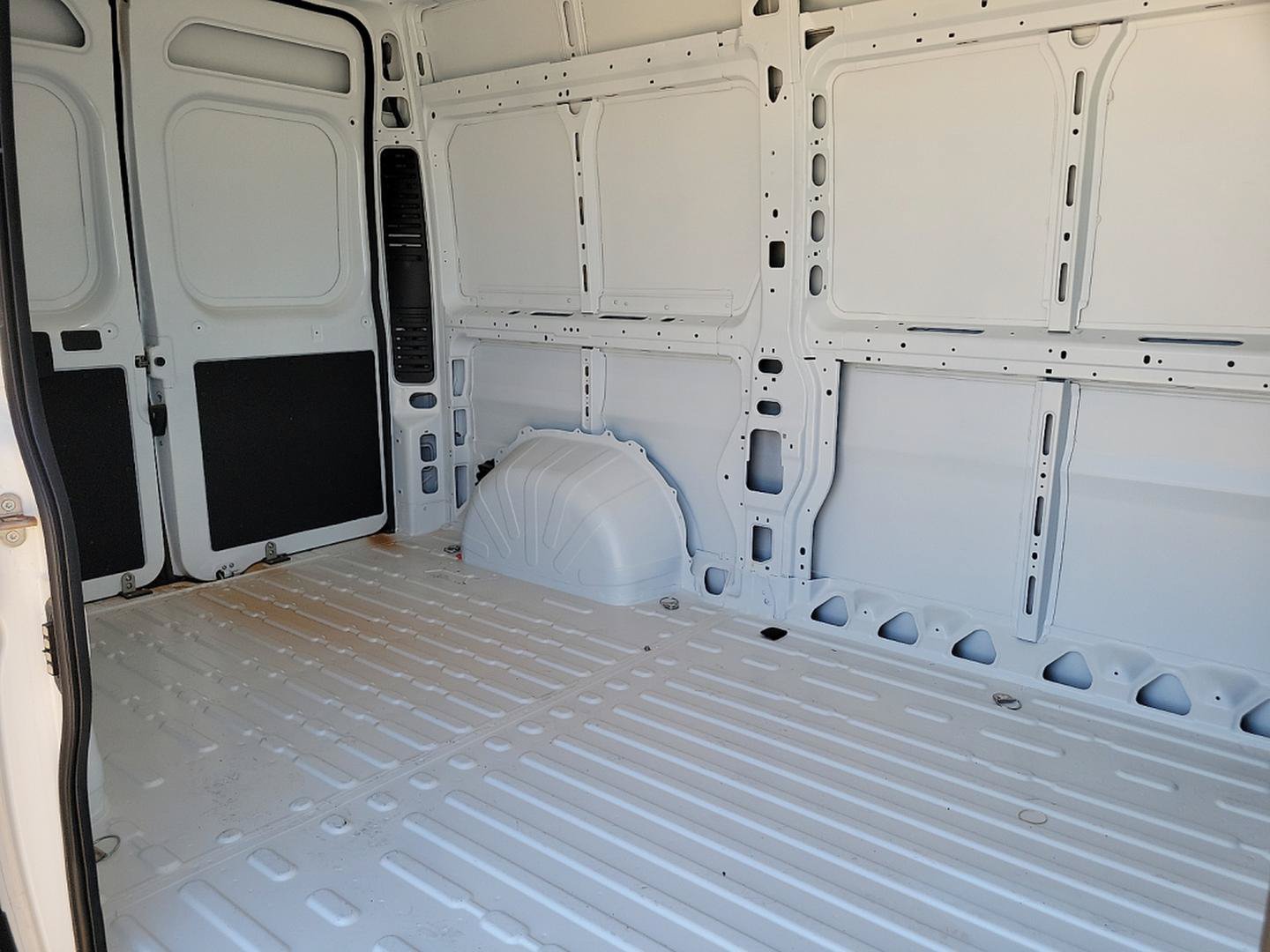 New 2026 RAM ProMaster 1500 w/ Premium Convenience Group FWD image 8