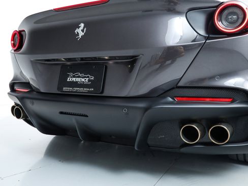 Certified 2023 Ferrari Portofino M image 19