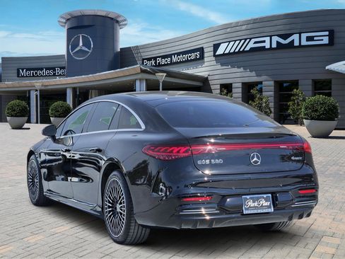 Used 2023 Mercedes-Benz EQS 580 4MATIC Sedan image 4