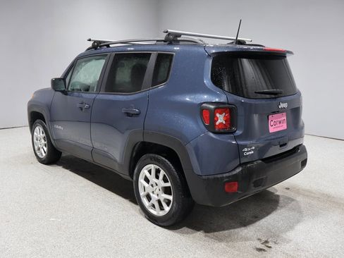 Used 2023 Jeep Renegade Latitude w/ Premium Group image 4