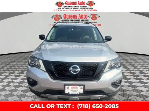 Used 2020 Nissan Pathfinder SL AWD/4WD image 1