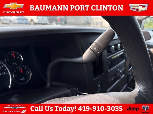 Used 2025 Chevrolet Express 2500 w/ Driver Convenience Package RWD image 24