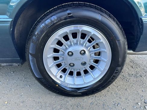 Used 1990 Ford Mustang LX image 10