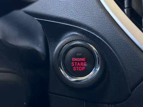 Used 2019 Subaru Forester Premium AWD/4WD image 26
