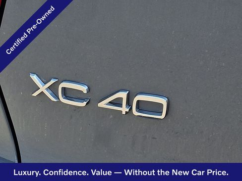 Certified 2023 Volvo XC40 B5 Ultimate w/ Protection Package Premier AWD/4WD image 30