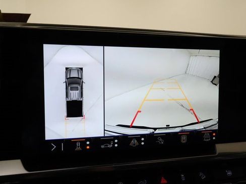 Used 2024 GMC Sierra 1500 SLT w/ SLT Premium Plus Package image 15