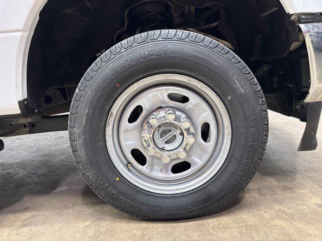 Used 2022 Ford F250 XL w/ Power Equipment Group AWD/4WD image 37