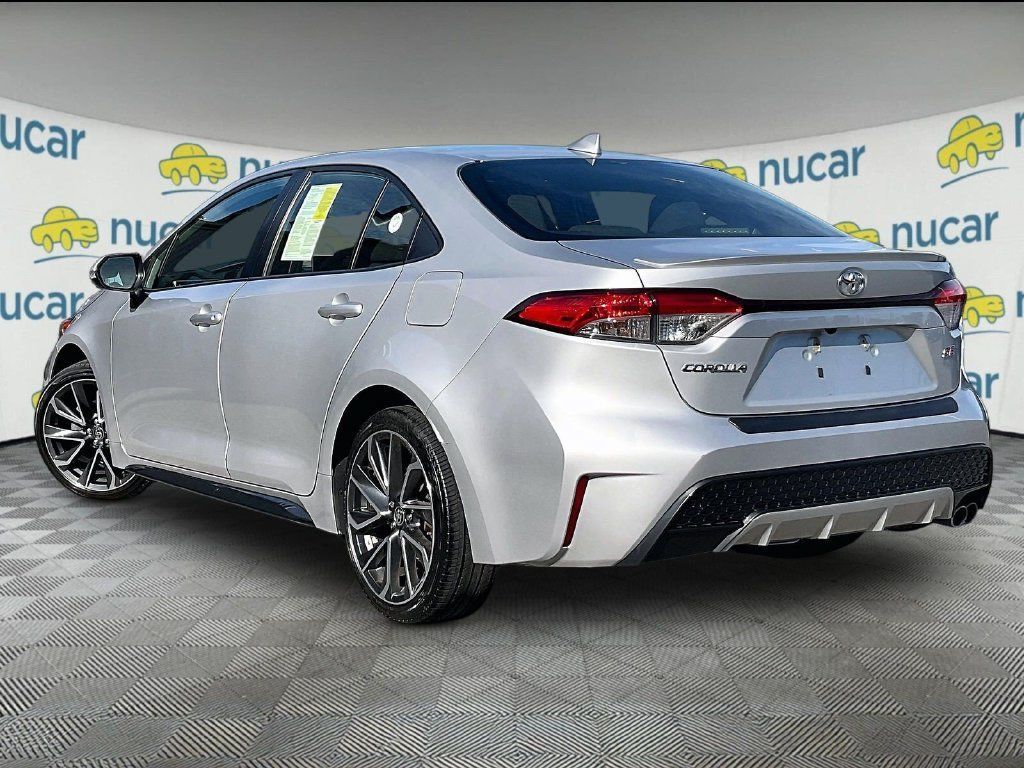Used 2021 Toyota Corolla SE w/ Carpet Mat Package (TMS) FWD image 4