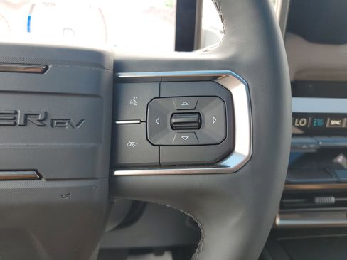 New 2025 GMC Hummer EV 2X image 23