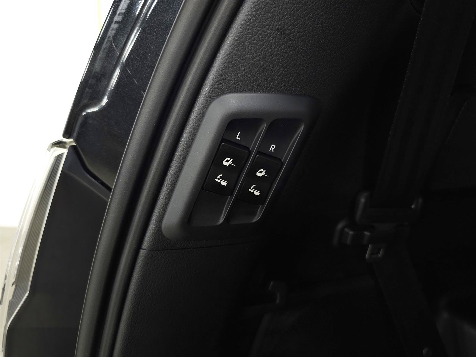 Certified 2023 Lexus GX 460 Premium AWD/4WD image 9