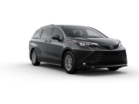 New 2025 Toyota Sienna XLE image 15
