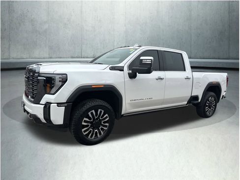 Used 2024 GMC Sierra 2500 Denali Ultimate image 1