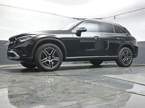 New 2026 Mercedes-Benz GLC 300 image 37