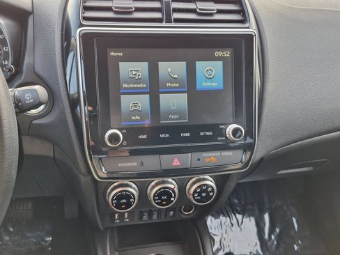 Used 2025 Mitsubishi Outlander Sport SE AWD/4WD image 13