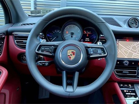 New 2026 Porsche Macan S image 7