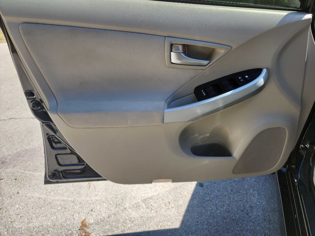 Used 2012 Toyota Prius Three FWD image 12
