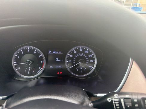 Used 2019 Hyundai Santa Fe SE image 8