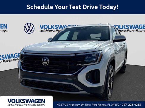 Used 2026 Volkswagen Atlas Cross Sport SE FWD image 1