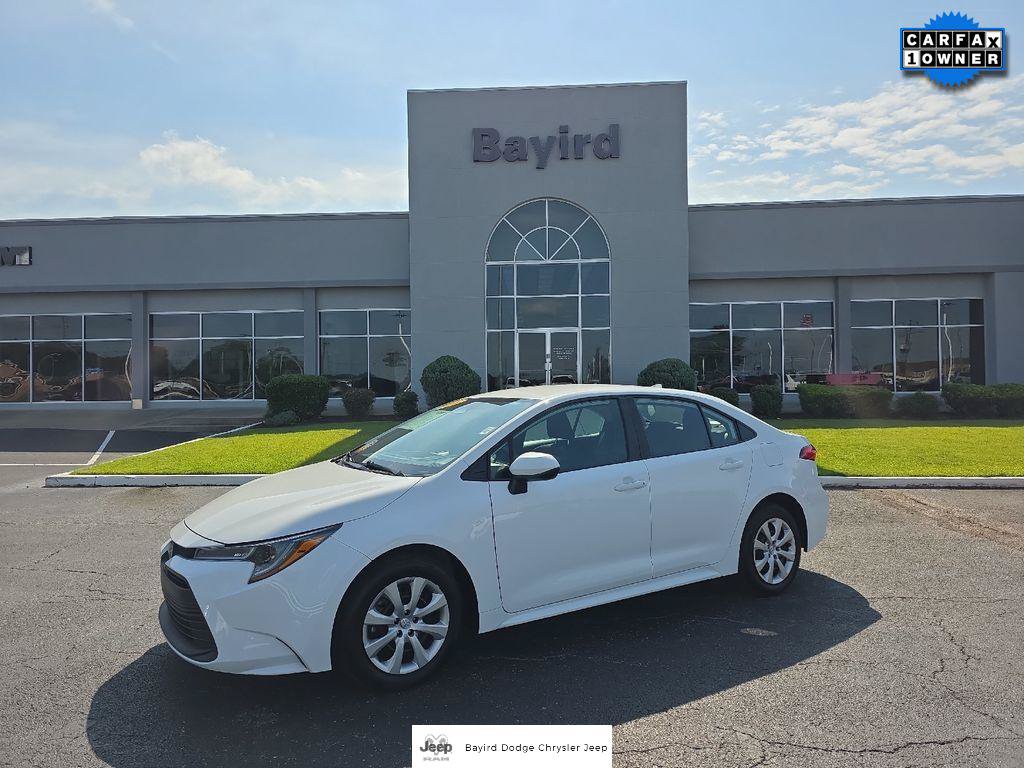 Used 2026 Toyota Corolla LE FWD image 1