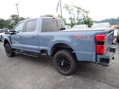 Used 2023 Ford F250 Lariat w/ Lariat Ultimate Package AWD/4WD image 4