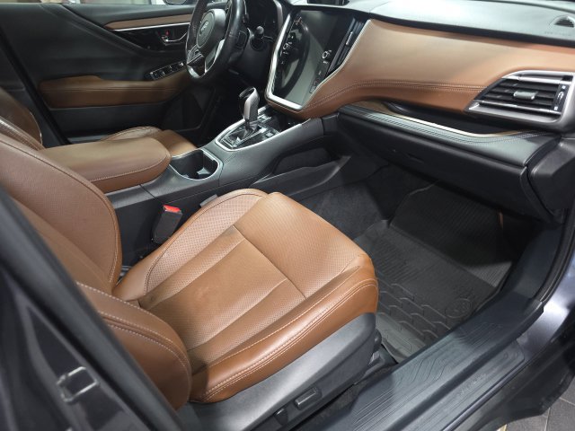 Used 2022 Subaru Outback Touring AWD/4WD image 16