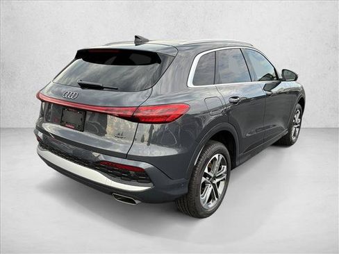 Certified 2025 Audi Q5 Premium w/ Convenience Package AWD/4WD image 5