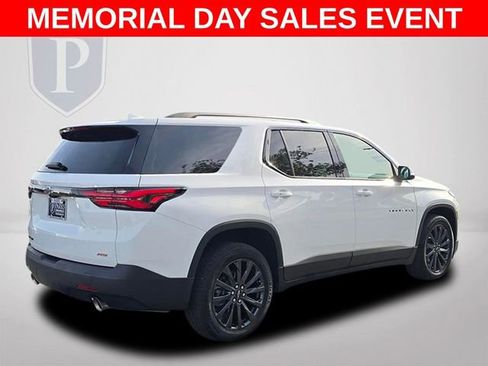 Used 2023 Chevrolet Traverse RS AWD/4WD image 5