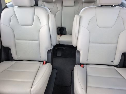 Used 2020 Kia Telluride S FWD image 26