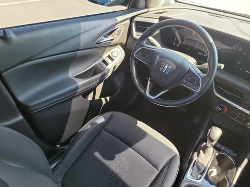 Used 2024 Buick Encore GX Preferred FWD image 12
