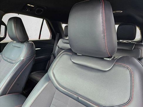 Certified 2025 Ford Explorer ST-Line w/ Premium Package RWD image 9