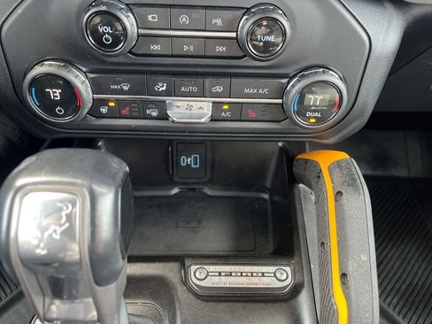 Used 2021 Ford Bronco Badlands image 40