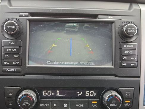 Used 2018 Nissan Titan SV w/ SV Convenience Package image 15