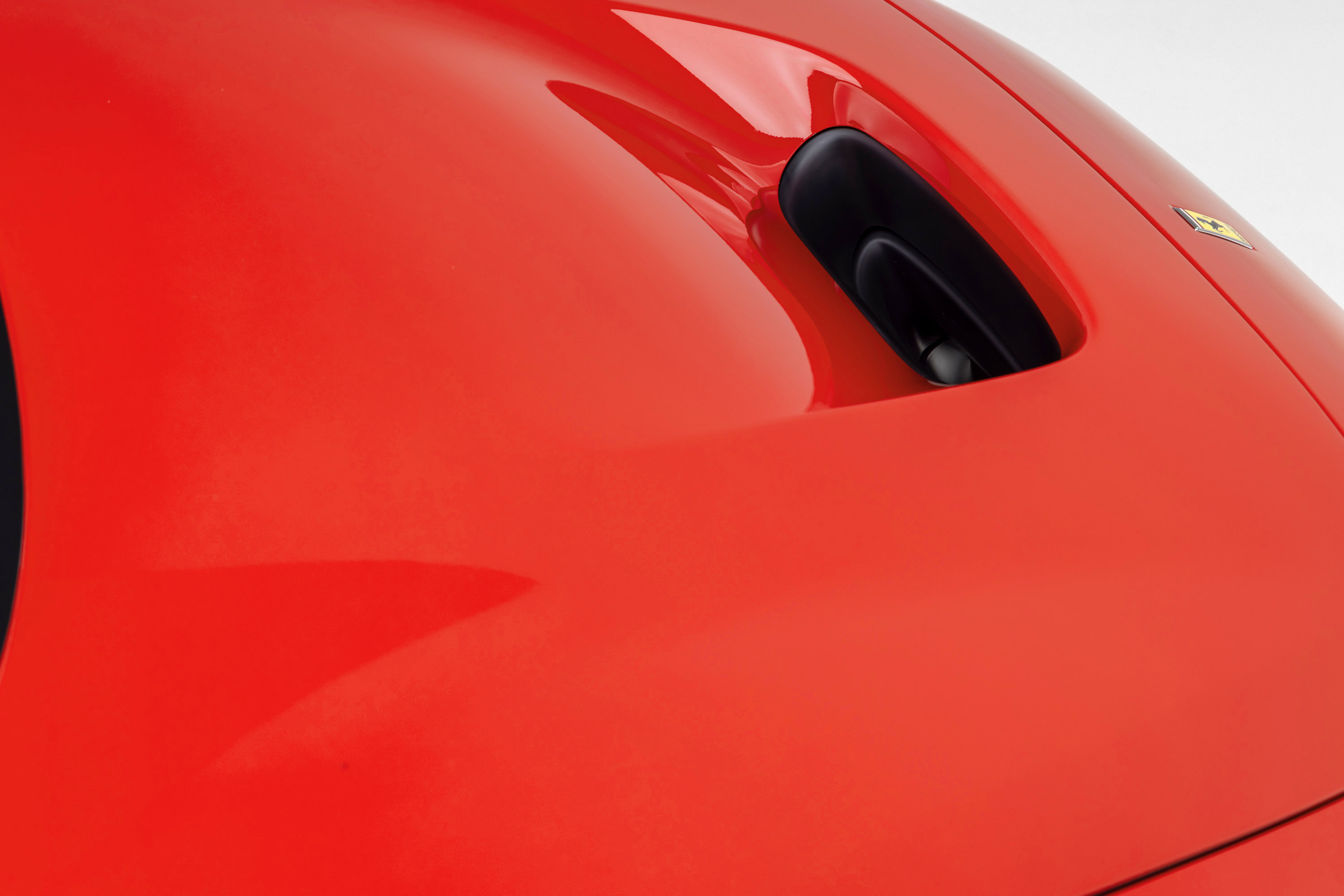 Certified 2022 Ferrari F8 Tributo RWD image 23