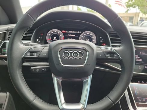 Used 2019 Audi Q8 Prestige AWD/4WD image 21