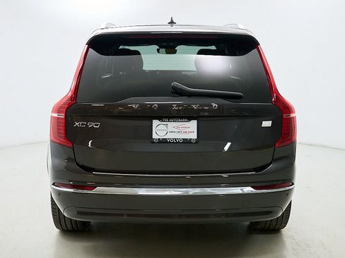 Certified 2024 Volvo XC90 T8 Ultimate AWD/4WD image 9