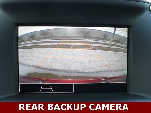 Used 2022 GMC Terrain SLE w/ Driver Convenience Package image 17