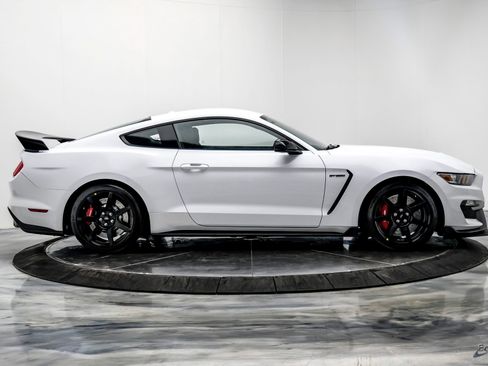 Used 2016 Ford Mustang Shelby GT350R w/ GT350R Equipment Group 920A image 20