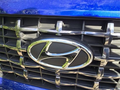 Certified 2023 Hyundai Venue Limited image 10